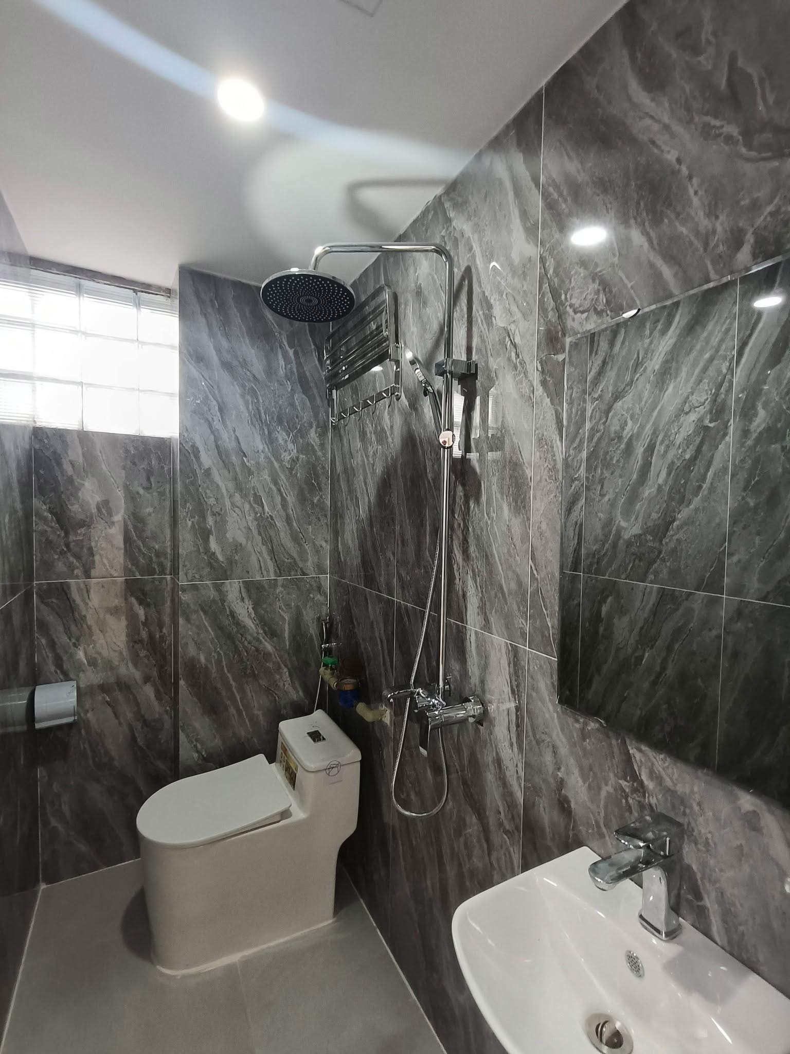 TÒA CĂN HỘ XÃ ĐÀN XÂY MỚI 9 TẦNG - LÔ GÓC - ÔTÔ - KINH DOANH